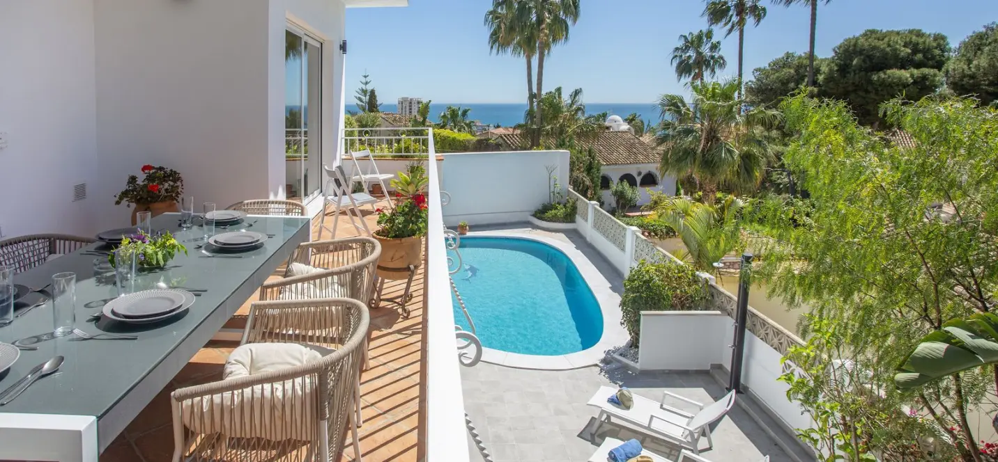 Venta de villa independiente en Riviera del Sol 1
