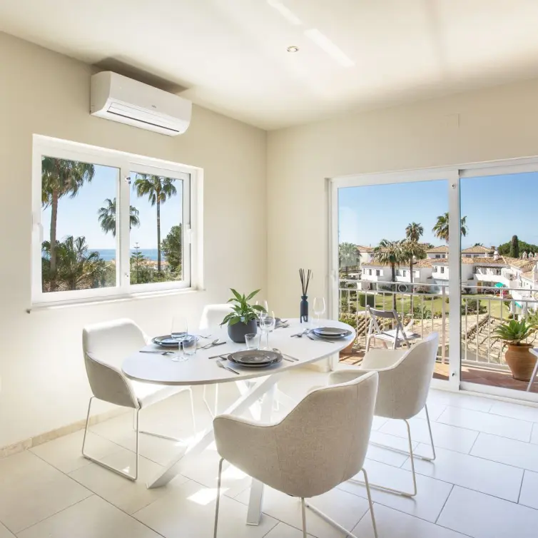 Venta de villa independiente en Riviera del Sol