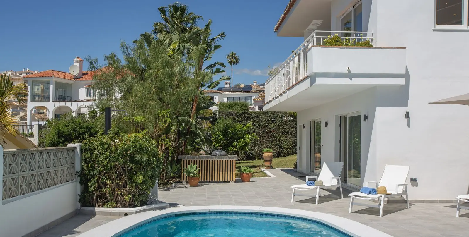 Venta de villa independiente en Riviera del Sol 17