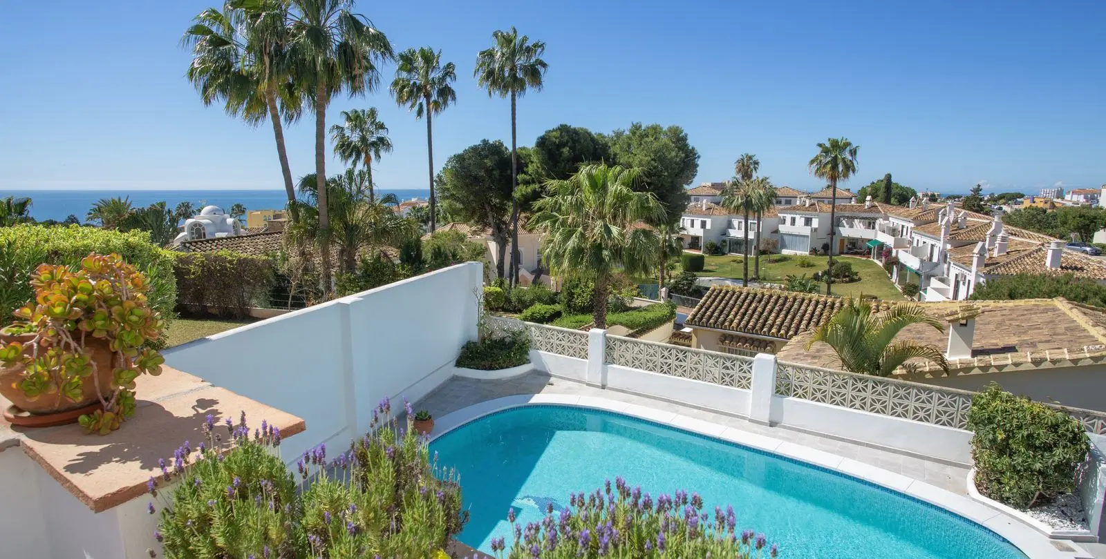 Venta de villa independiente en Riviera del Sol 23