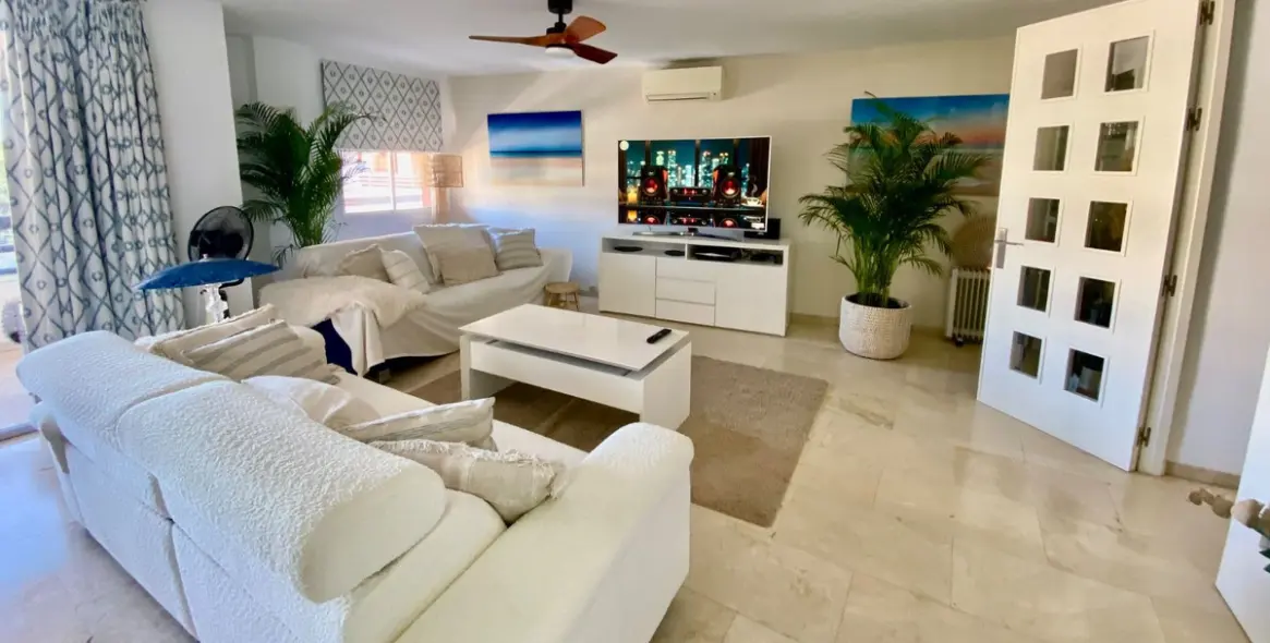 Sale of penthouse duplex in Marbella 1