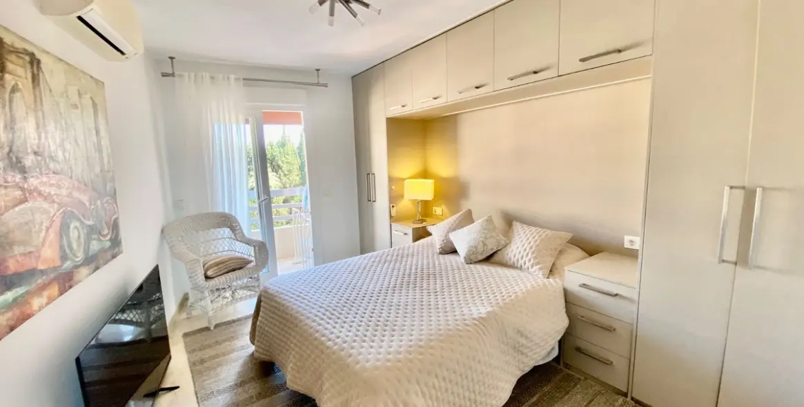 Sale of penthouse duplex in Marbella 17