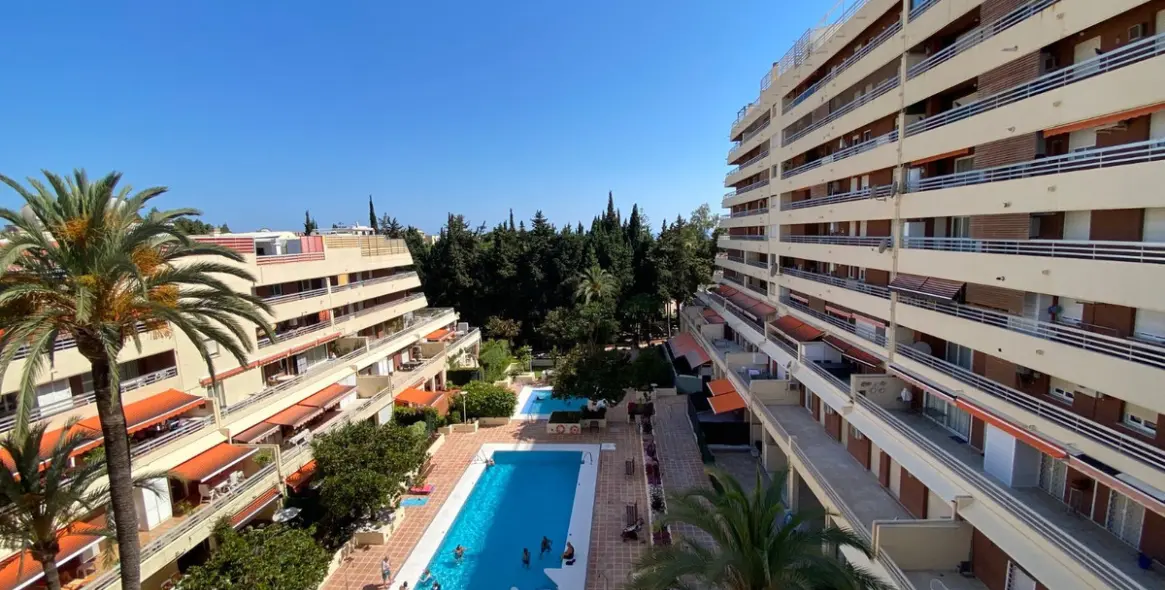 Sale of penthouse duplex in Marbella 23