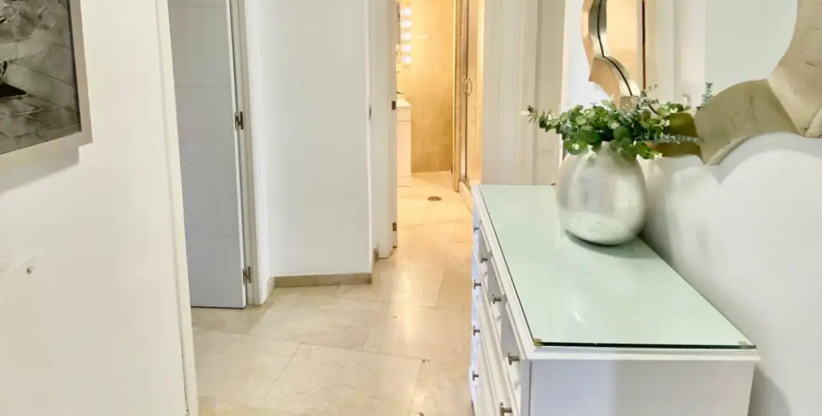Sale of penthouse duplex in Marbella 31