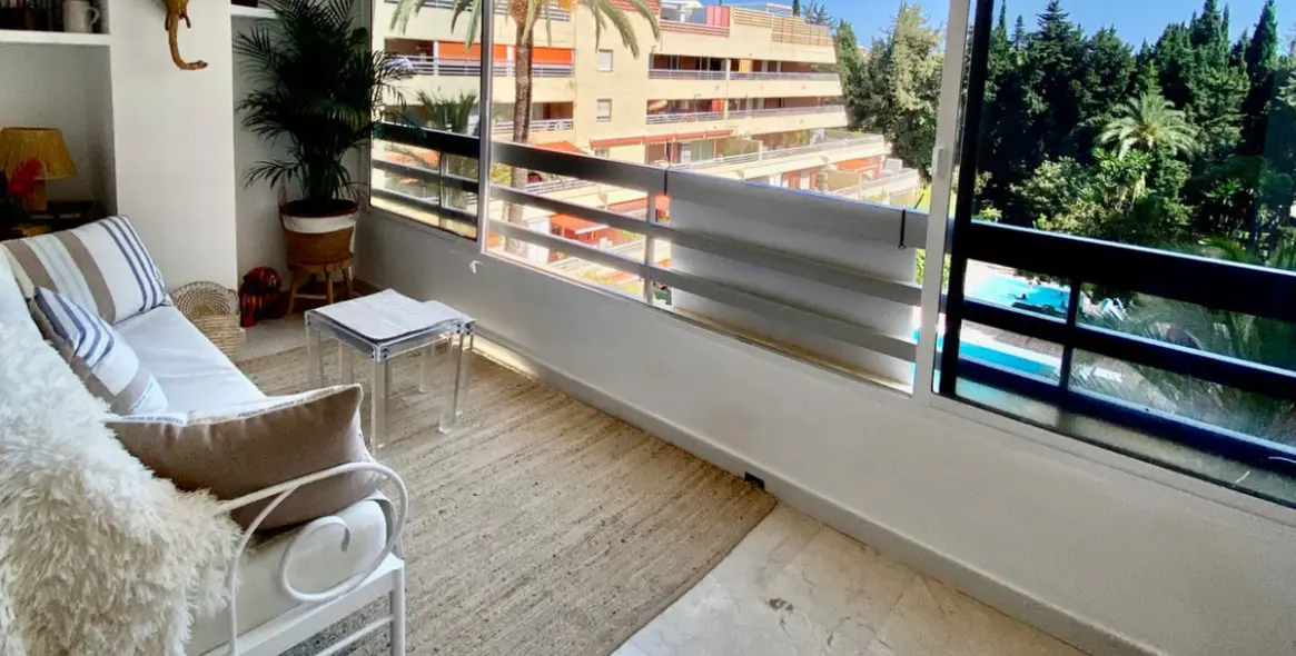 Sale of penthouse duplex in Marbella 38