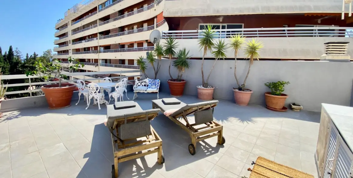 Sale of penthouse duplex in Marbella 39