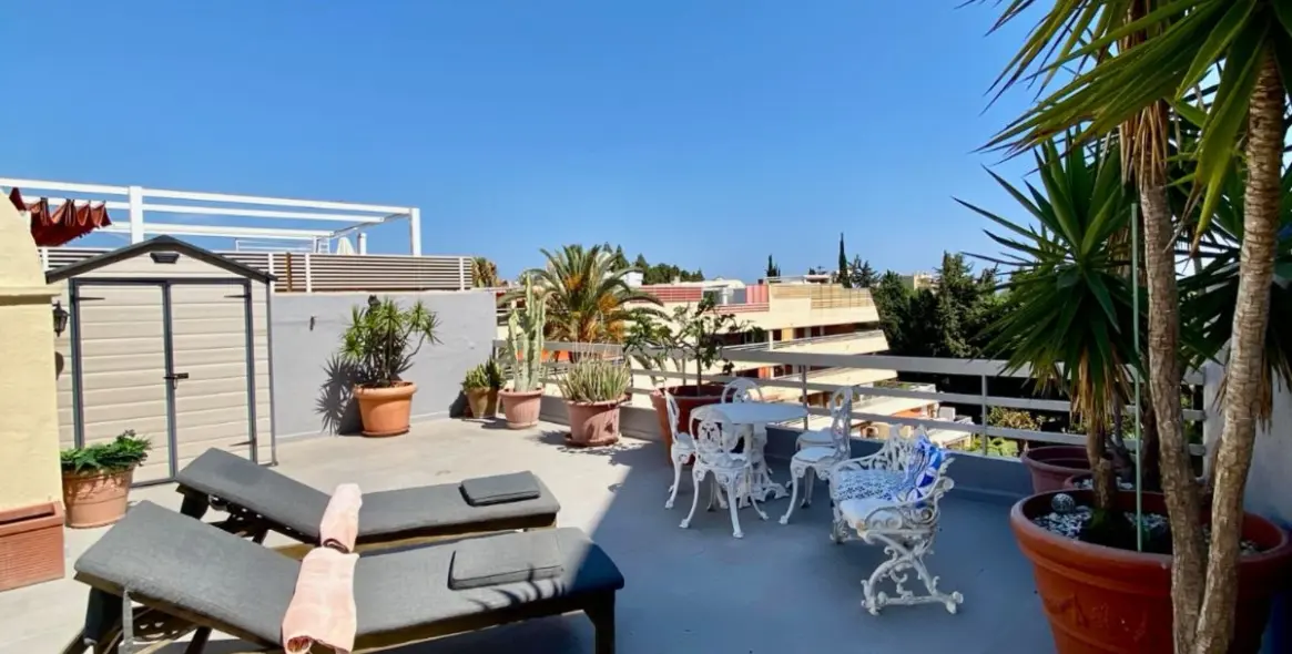 Sale of penthouse duplex in Marbella 46
