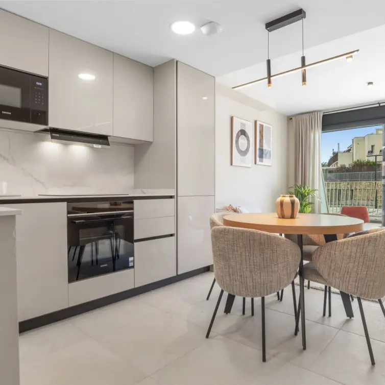 Sale of middle floor apartment in Mijas