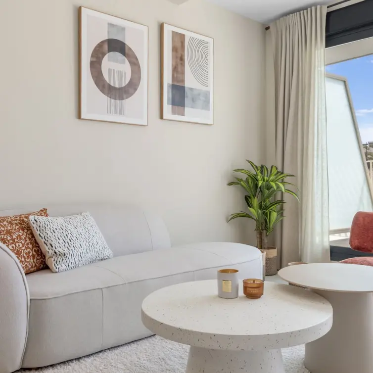 Sale of middle floor apartment in Mijas