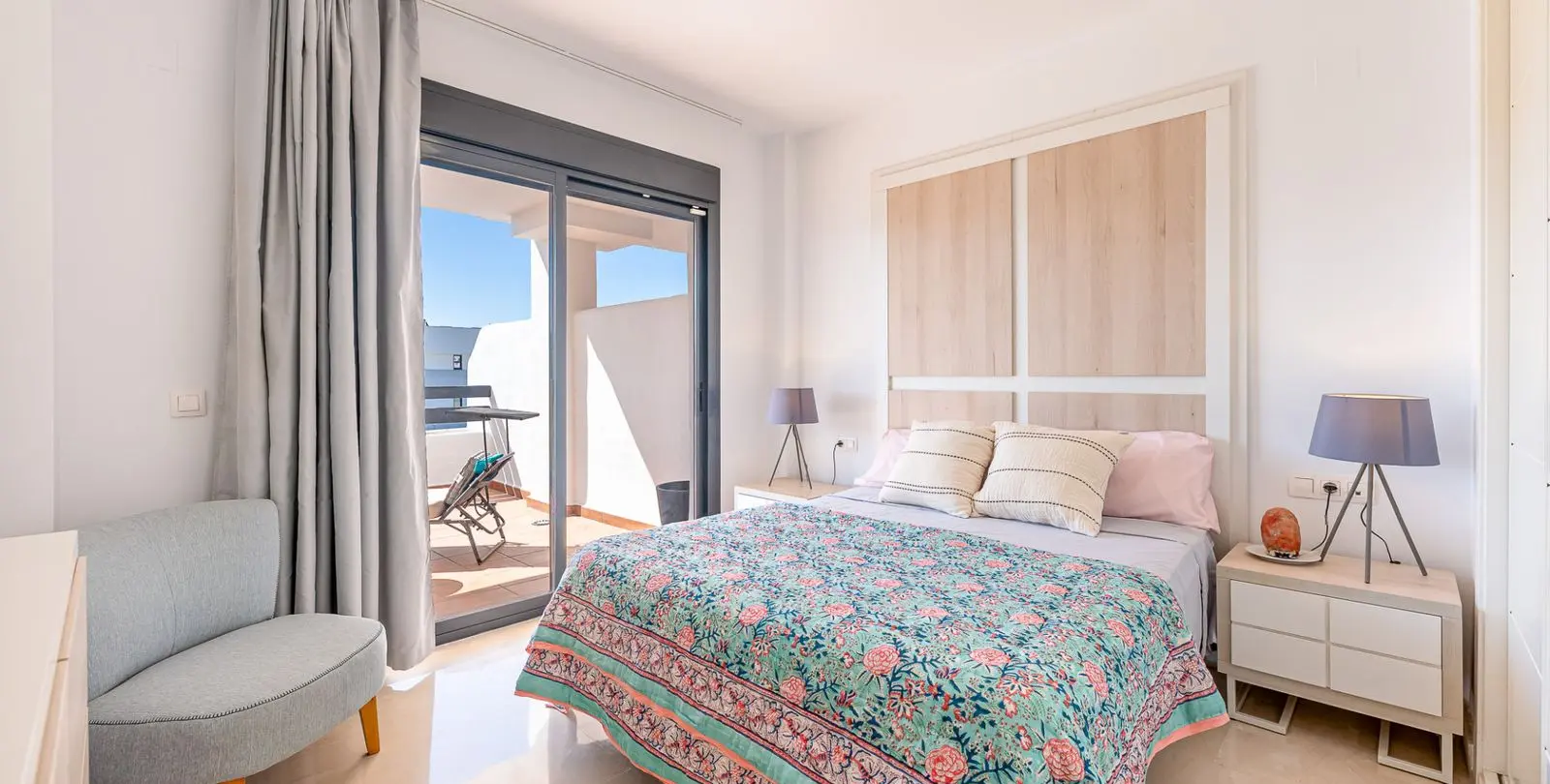 Venta de apartamento en planta baja en Casares 16