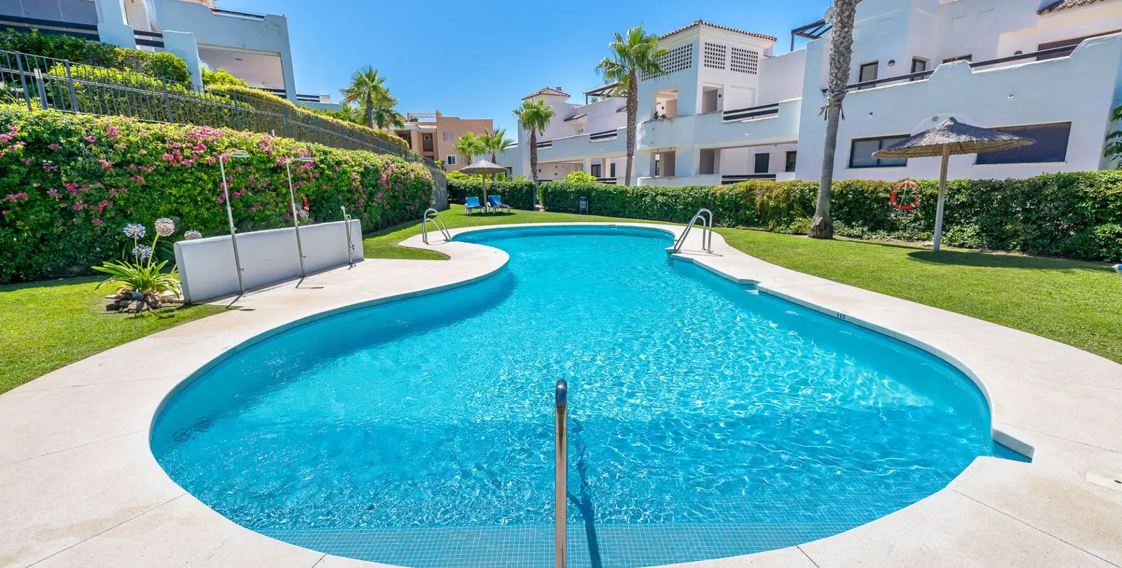 Venta de apartamento en planta baja en Casares 40