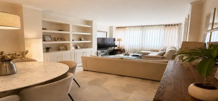 Sale of middle floor apartment in Guadalmina Baja 0