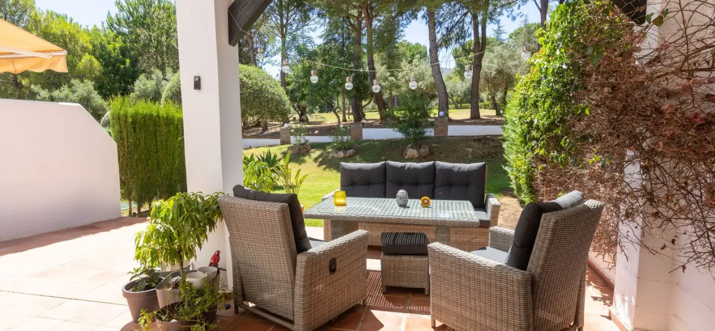 Sale of townhouse in Lauro Golf 0