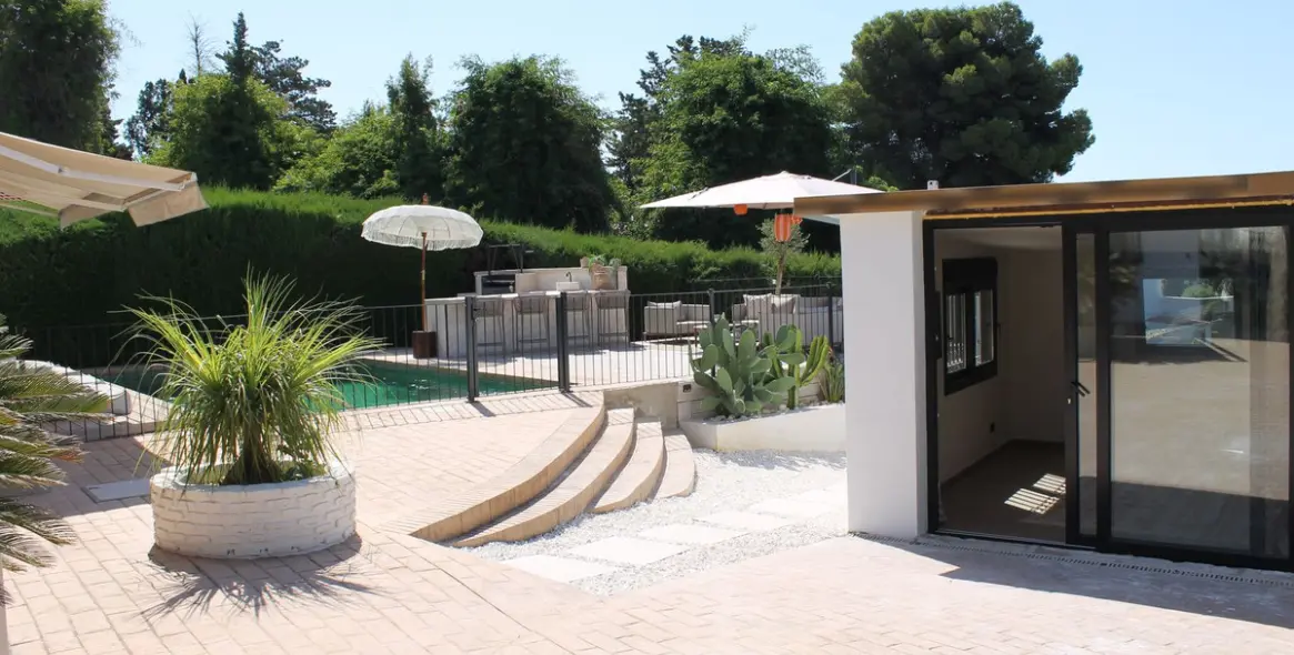 Sale of detached villa in Mijas 1