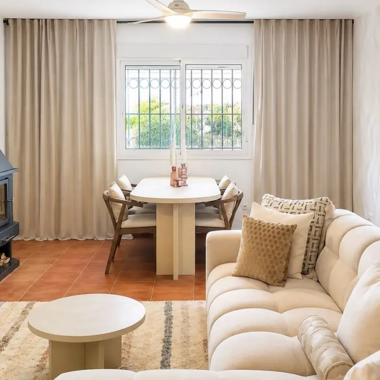 Sale of detached villa in Mijas