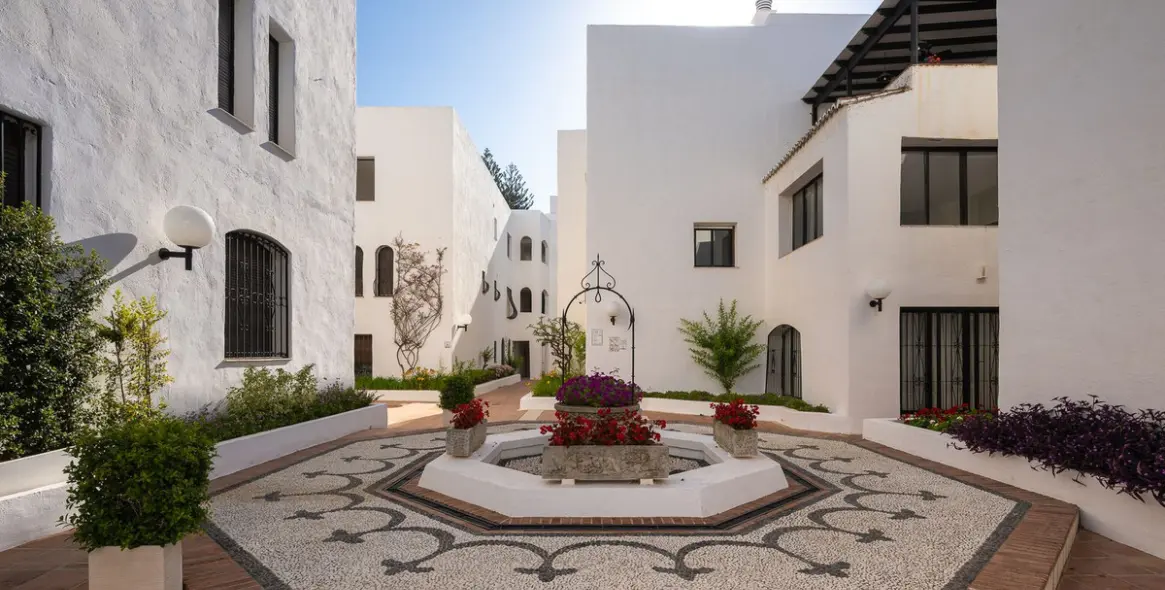 Продажа апартаментов на среднем этаже в Puerto Banús 17