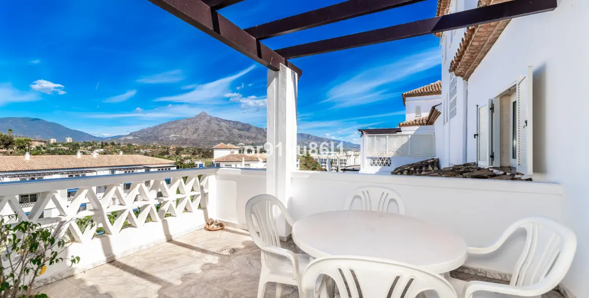Продажа апартаментов на среднем этаже в Puerto Banús 20