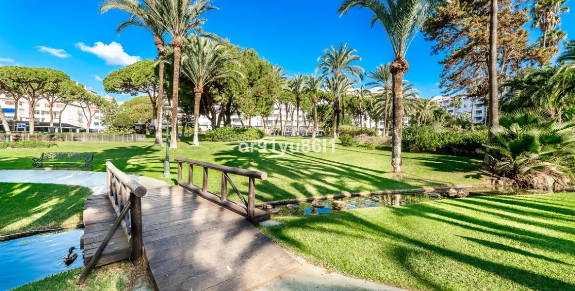 Продажа апартаментов на среднем этаже в Puerto Banús 27