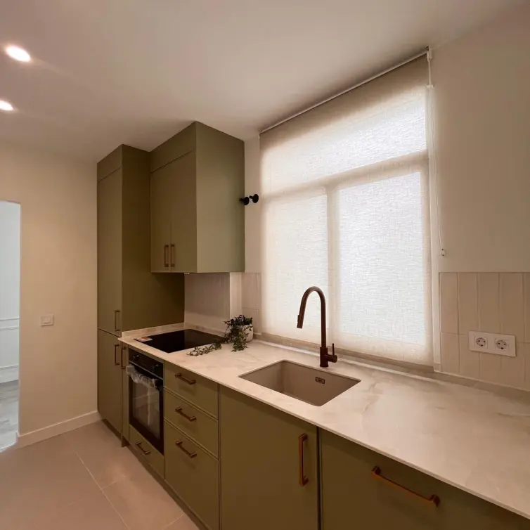 Venta de apartamento en planta media en Málaga