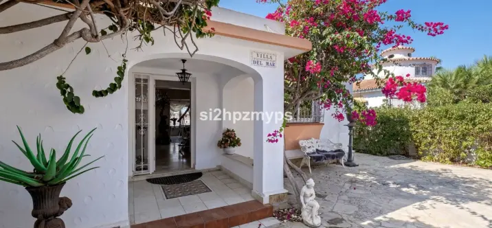 Venta de villa independiente en Torrox 2