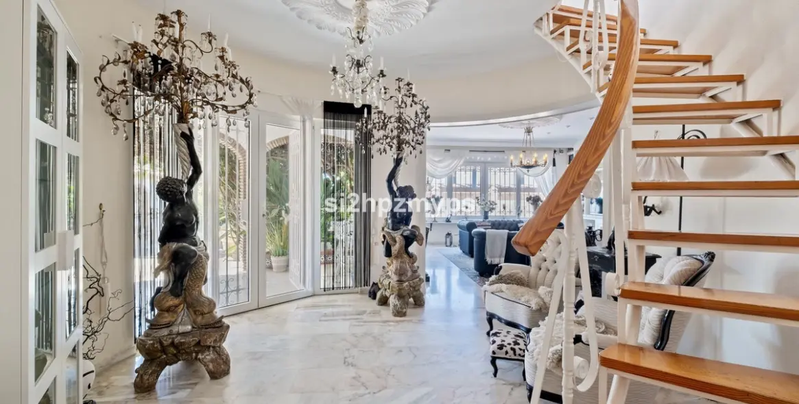Venta de villa independiente en Torrox 23