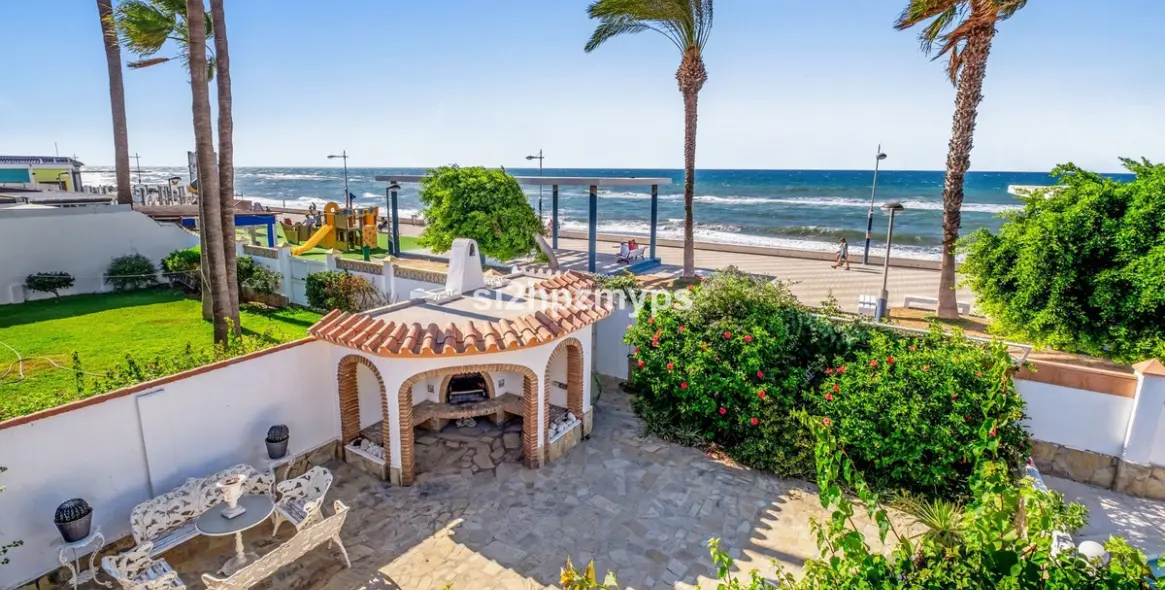Venta de villa independiente en Torrox 30