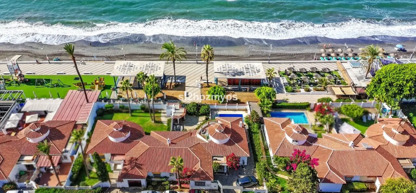 Venta de villa independiente en Torrox 0