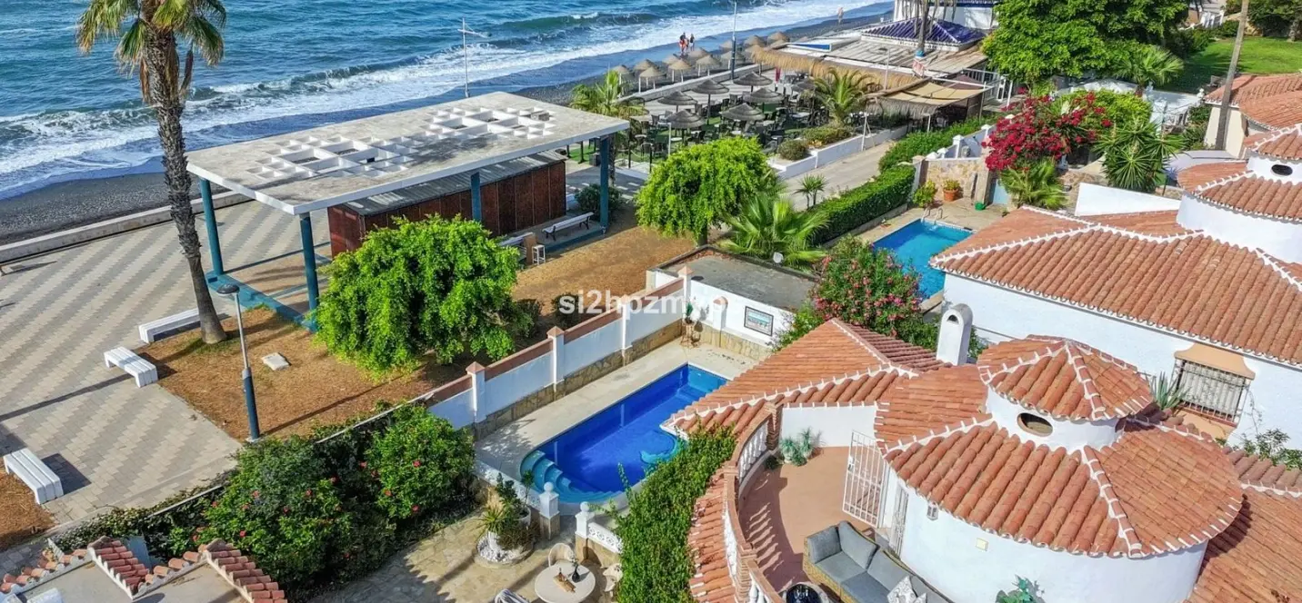 Venta de villa independiente en Torrox 1