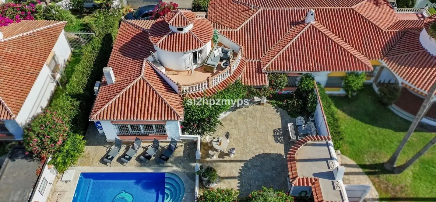 Venta de villa independiente en Torrox 2