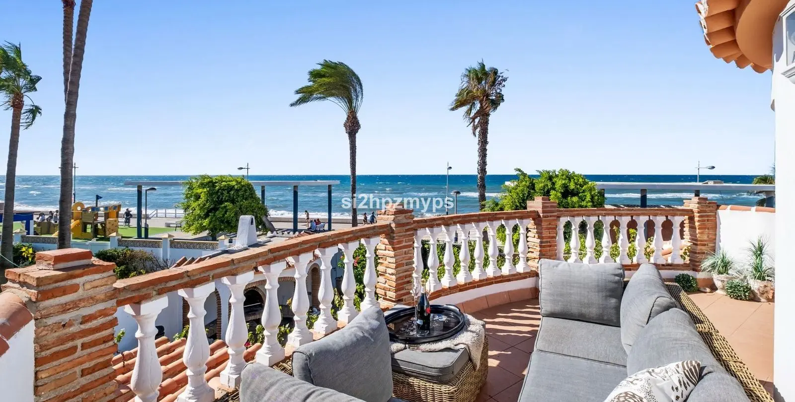 Sale of detached villa in Torrox 26