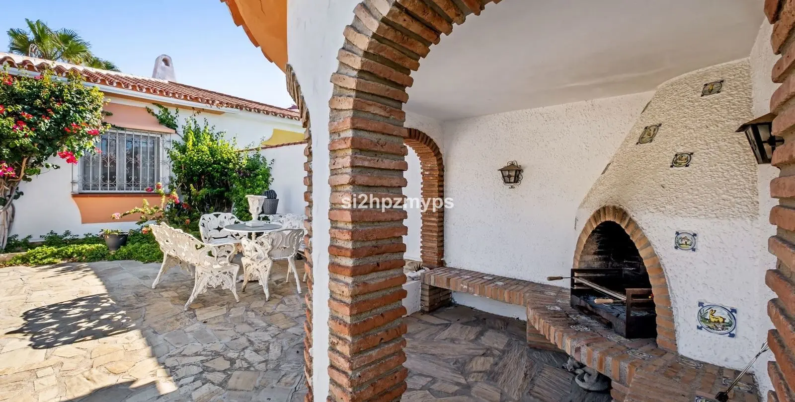 Sale of detached villa in Torrox 36