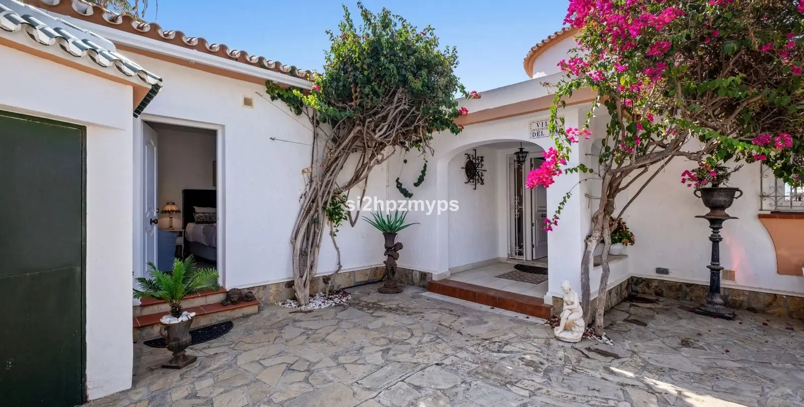 Sale of detached villa in Torrox 39
