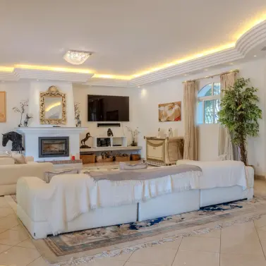 Venta de villa independiente en Benahavís