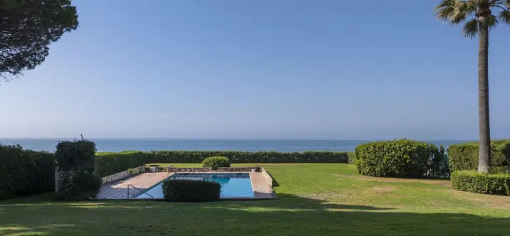 Venta de villa independiente en Costalita 1