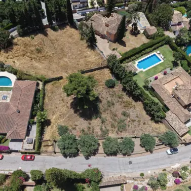 Venta de parcela residencial en Nagüeles