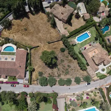 Venta de parcela residencial en Nagüeles