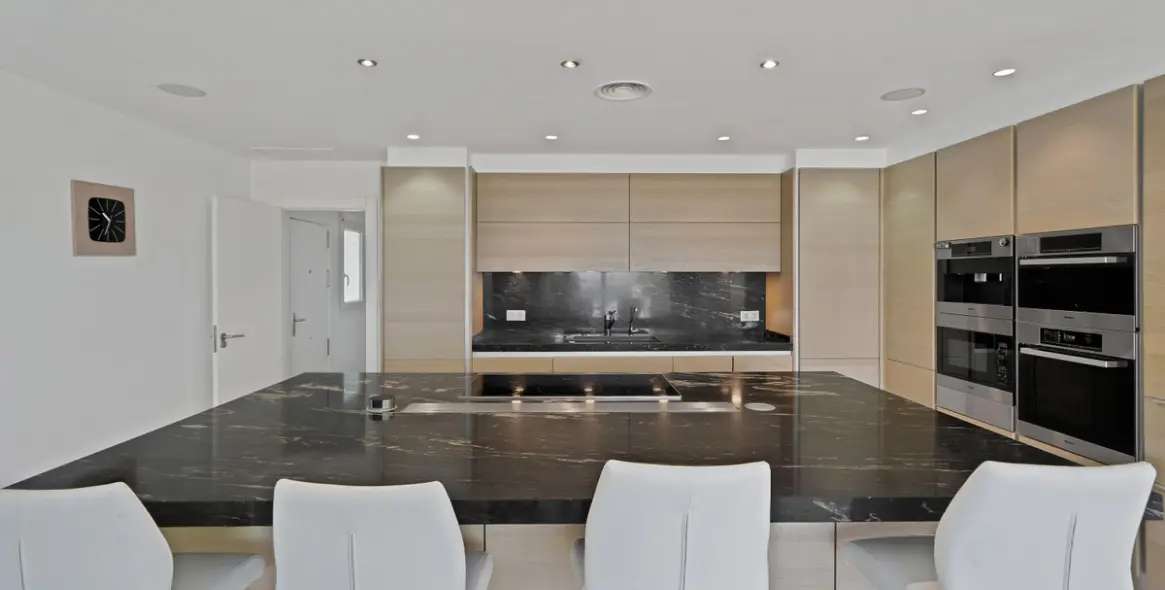 Venta de villa independiente en Sierra Blanca 10
