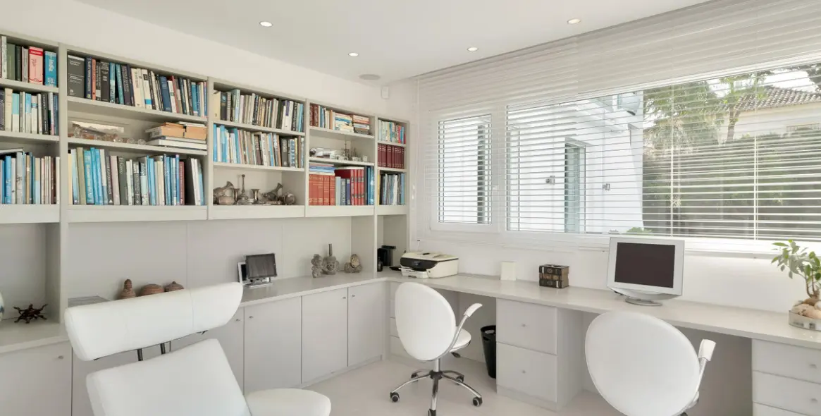 Venta de villa independiente en Sierra Blanca 14