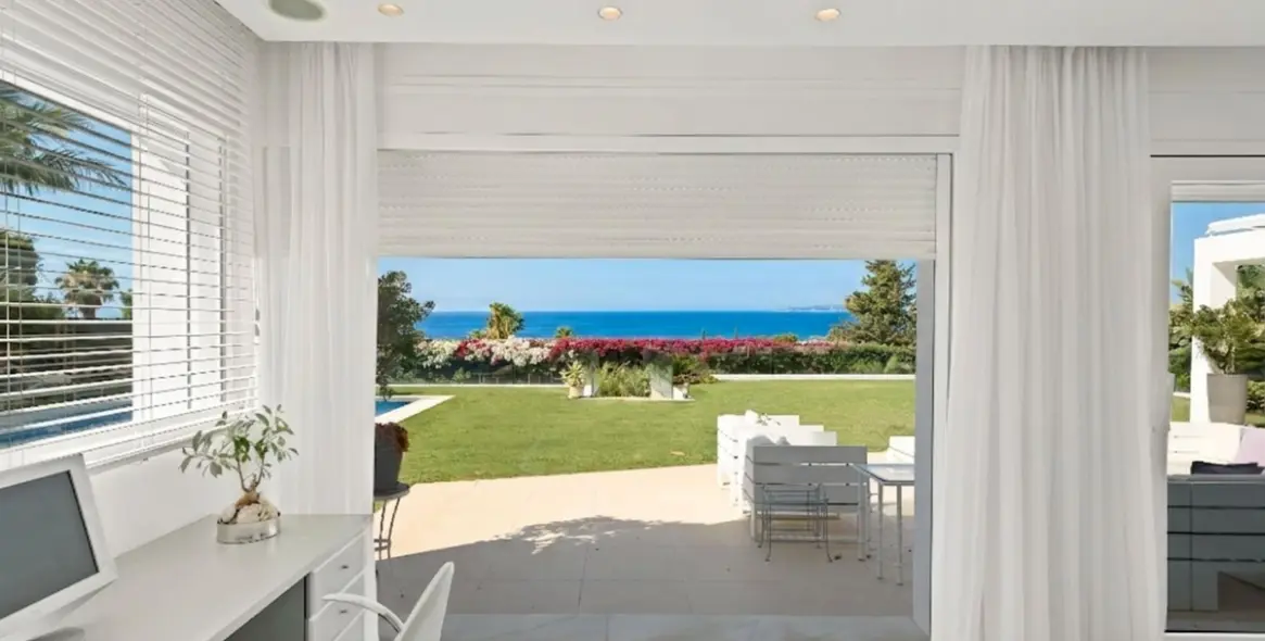 Venta de villa independiente en Sierra Blanca 15