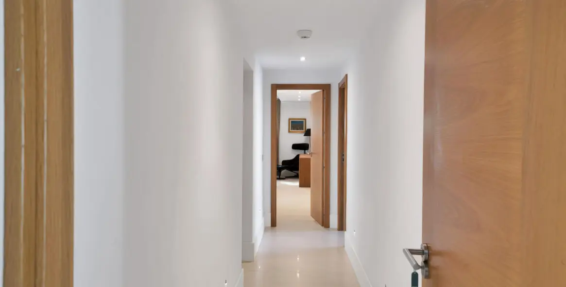 Venta de villa independiente en Sierra Blanca 22