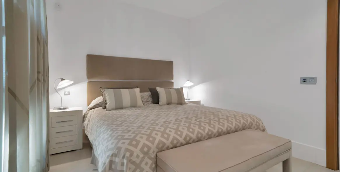Venta de villa independiente en Sierra Blanca 24