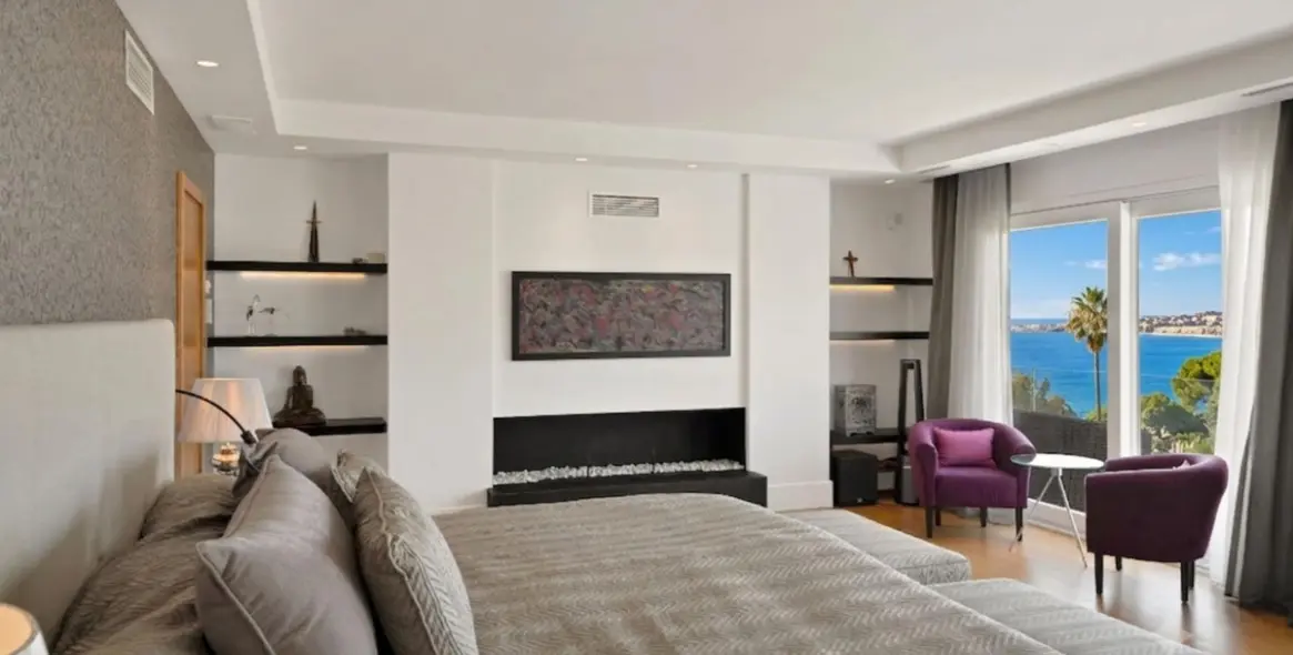 Venta de villa independiente en Sierra Blanca 36