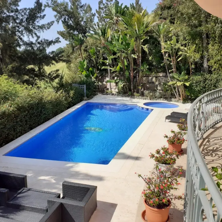 Venta de villa independiente en Estepona