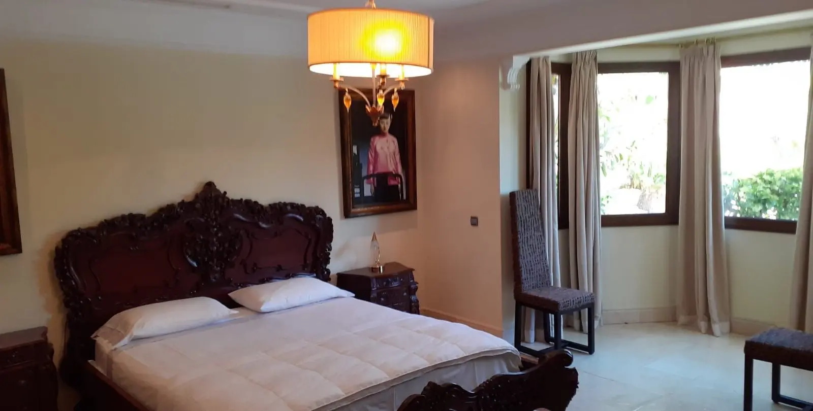 Venta de villa independiente en Estepona 17