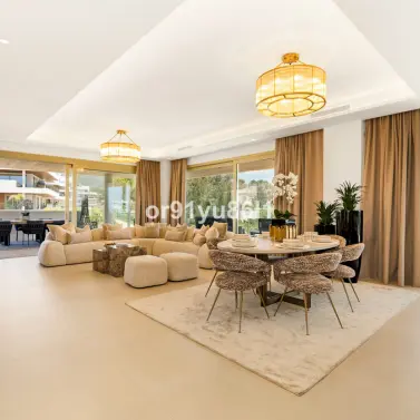 Venta de apartamento en planta media en The Golden Mile