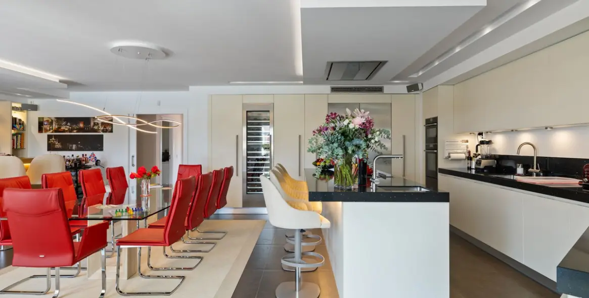 Venta de villa independiente en Nueva Andalucía 16