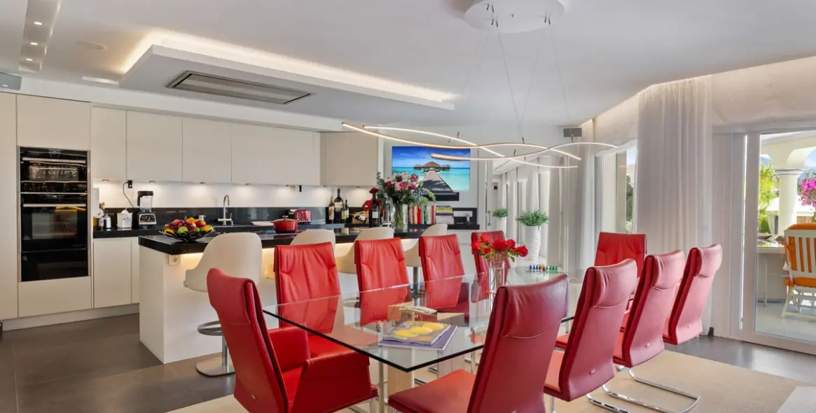 Venta de villa independiente en Nueva Andalucía 20