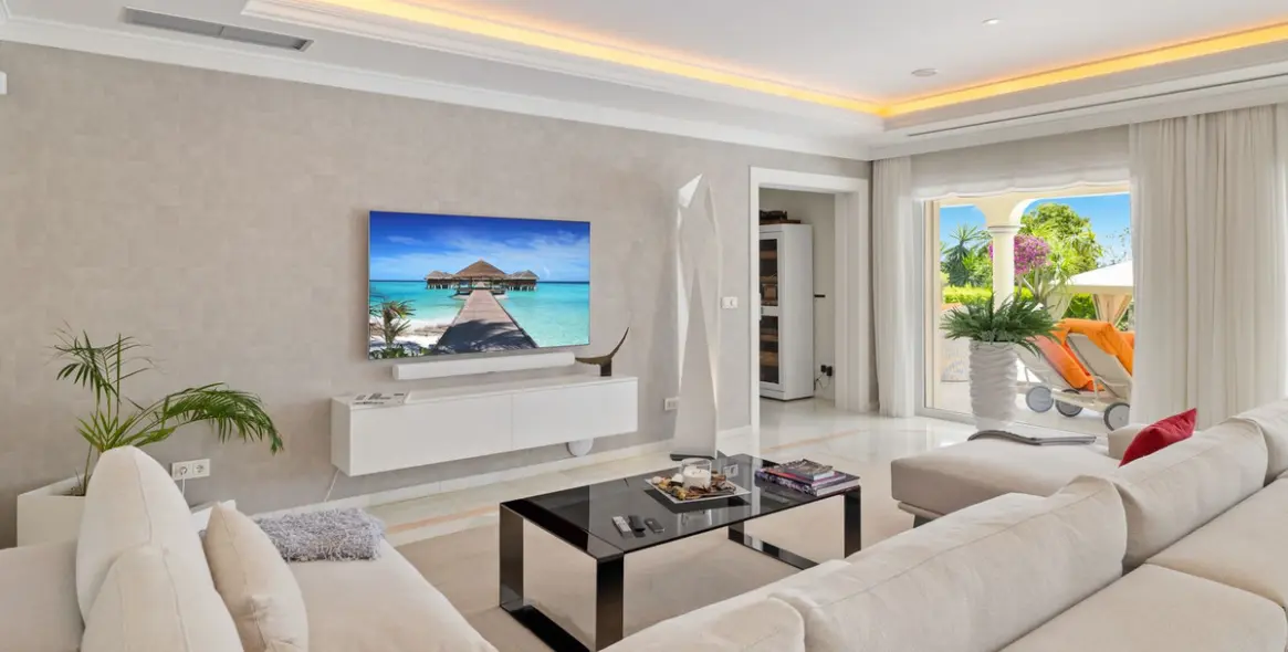 Venta de villa independiente en Nueva Andalucía 79