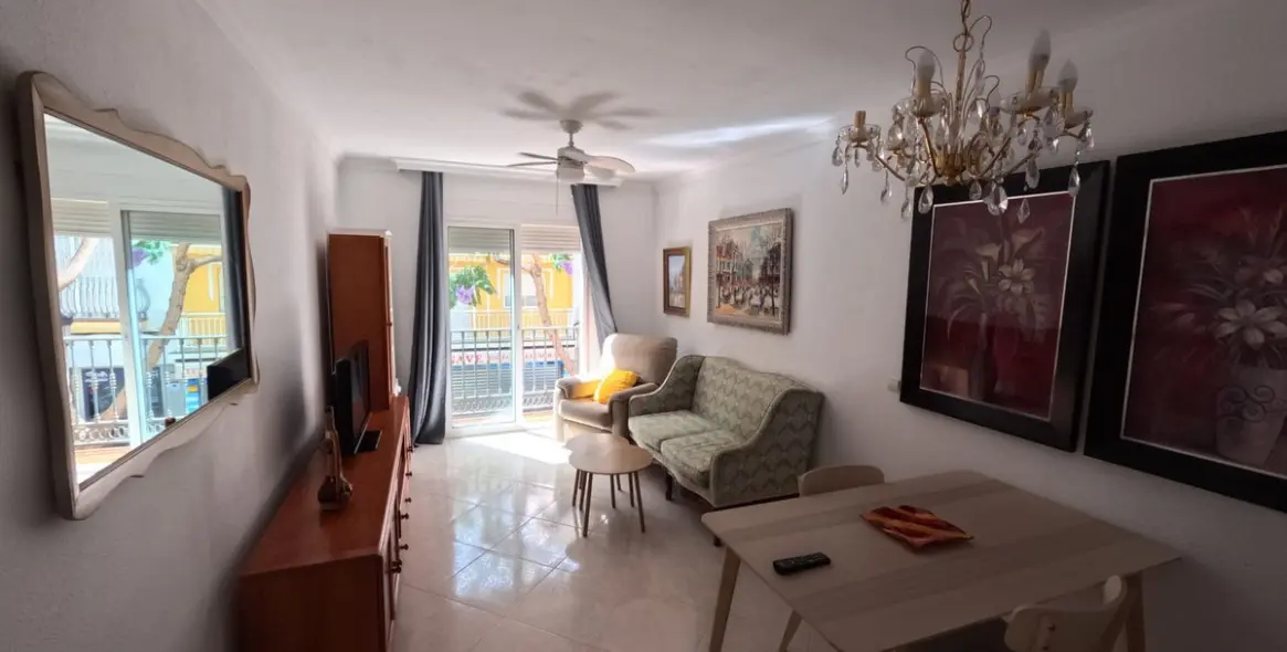 Short-term rent of middle floor apartment in Los Boliches 1