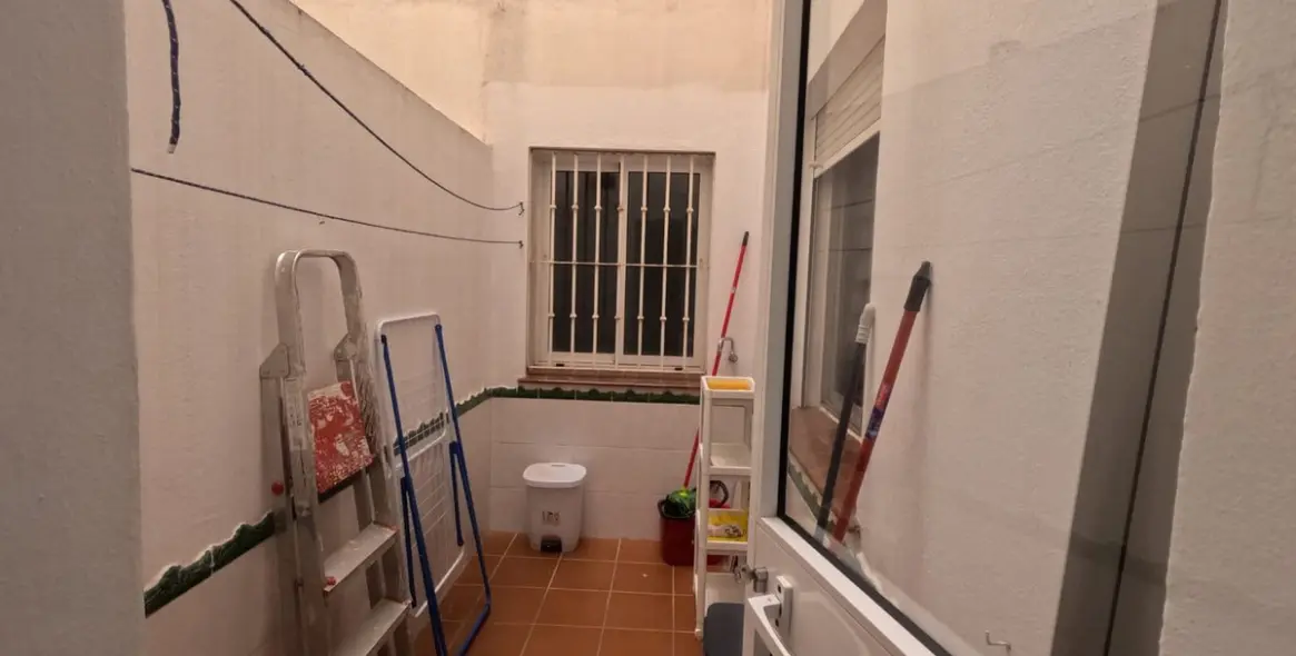 Short-term rent of middle floor apartment in Los Boliches 12